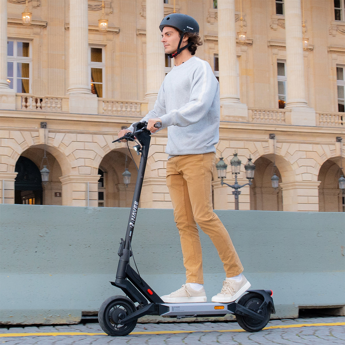 NAVEE S60 Performance Electric Scooter