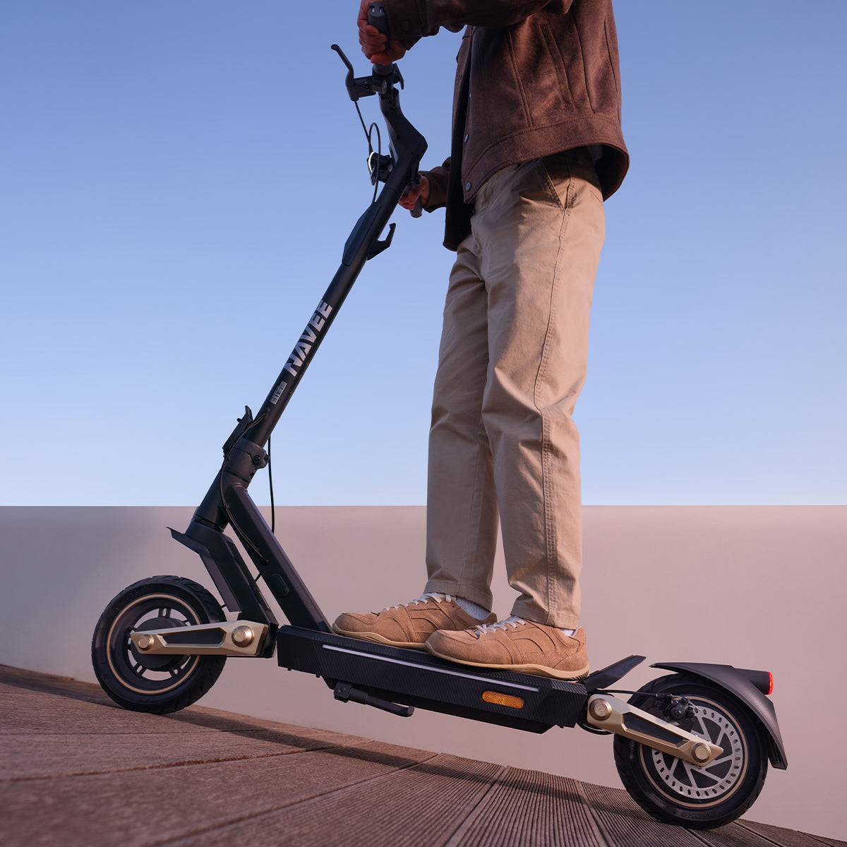 NAVEE Electric Scooter ST3